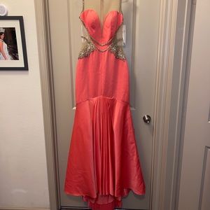 Beautiful Racheal Alan evening gown.